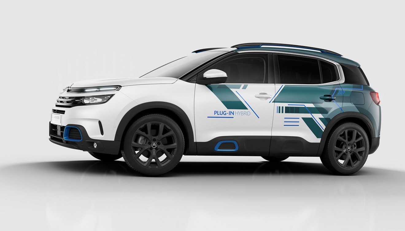 C5AirCross-PHEV-Concept_1400x800-1320x754
